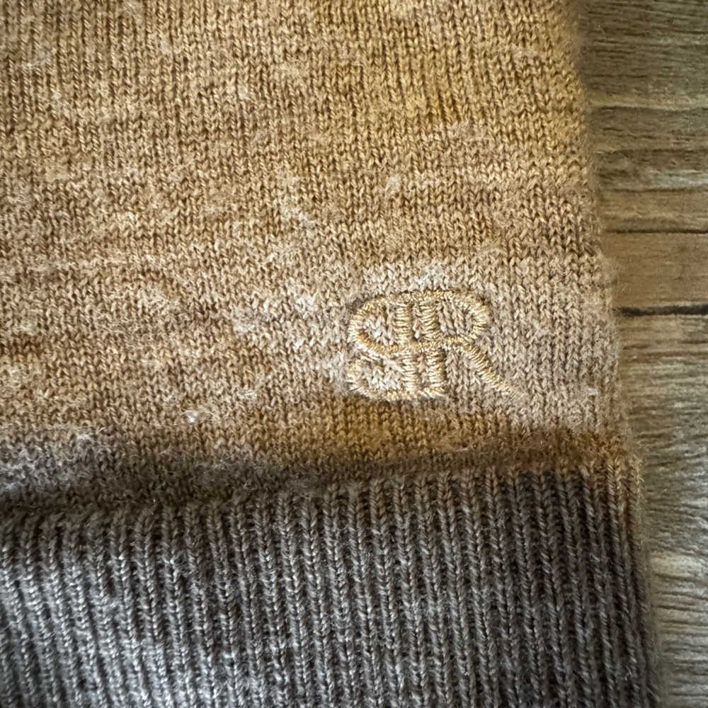 Excellent condition. No flaws - Picture 2 of 2